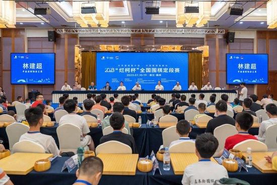 我了解球员，我知道他们的奔跑方式。